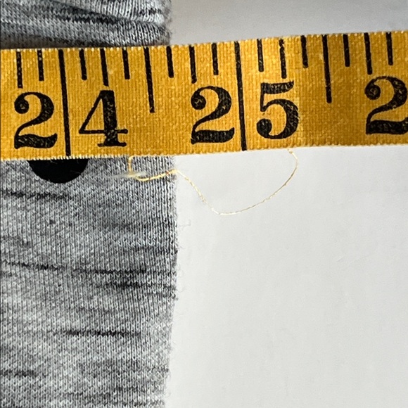 Superdry Sport Men's Gray Black Crewneck Sweatshirt Colorblock Warm Comfortable - Picture 9 of 10